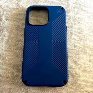 Speck Presidio2 Grip Case for Apple iPhone 13 Coastal Blue and Black